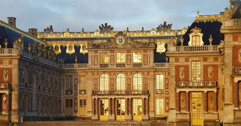 Schloss-Tour mit dem Zug und Guide